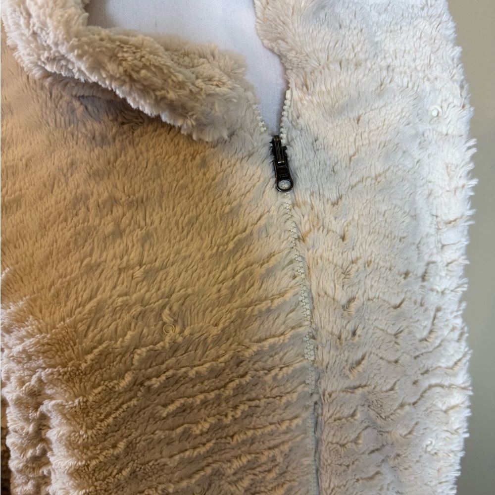 Patagonia women’s size Large Pelange Cozy Cream Textured Jacket - Picture 8 of 9